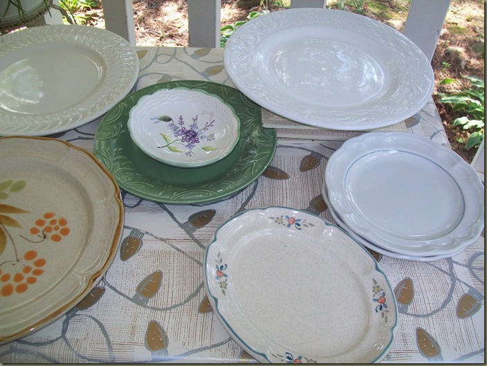 Jadehollow Thrifty Treasures & Met Monday.. Goodwill dishes